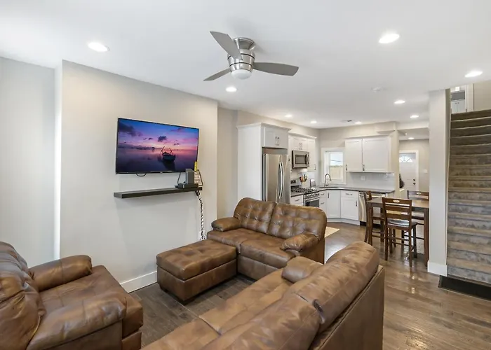 Apartment: Luxury Rooms Near Temple U, Drexel, Upenn, And The Met